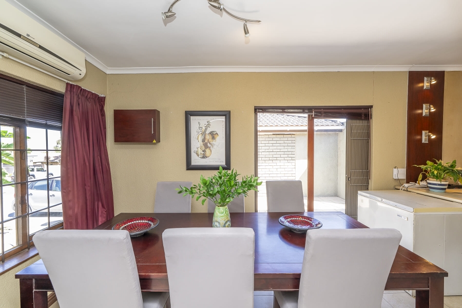 4 Bedroom Property for Sale in Protea Heights Western Cape